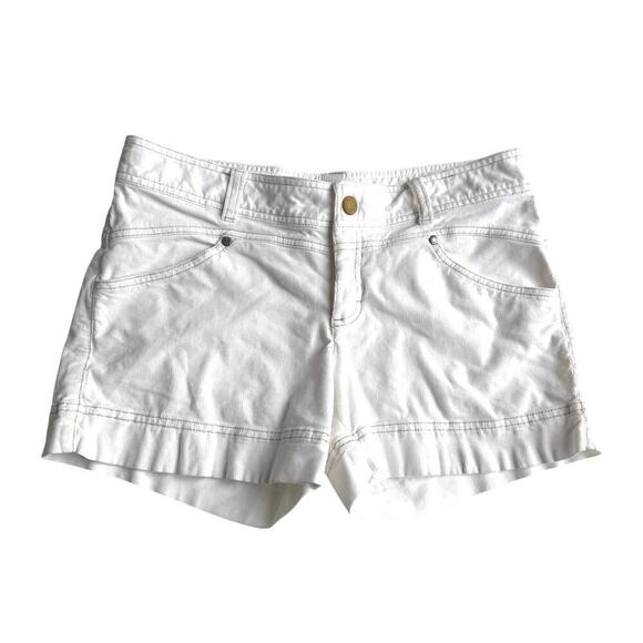 Athleta 4” Slick Rock Shortie Corduroy Womens Size 6 in White - Picture 1 of 9